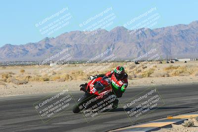 media/Jan-10-2025-CVMA Friday Practice (Fri) [[489e0da257]]/Group 4 and Trackday/Session 2 (Turn 4 Inside)/